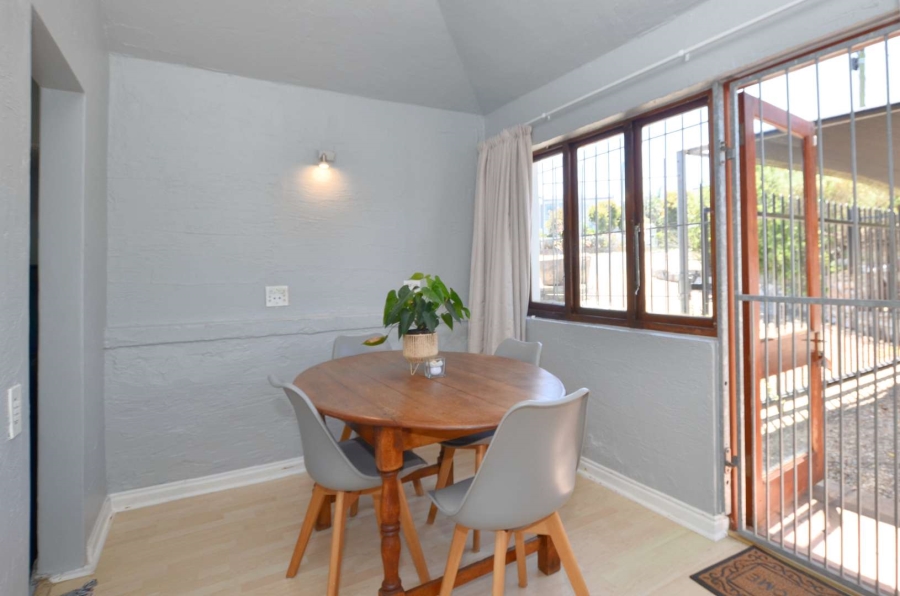 7 Bedroom Property for Sale in Westcliff Western Cape